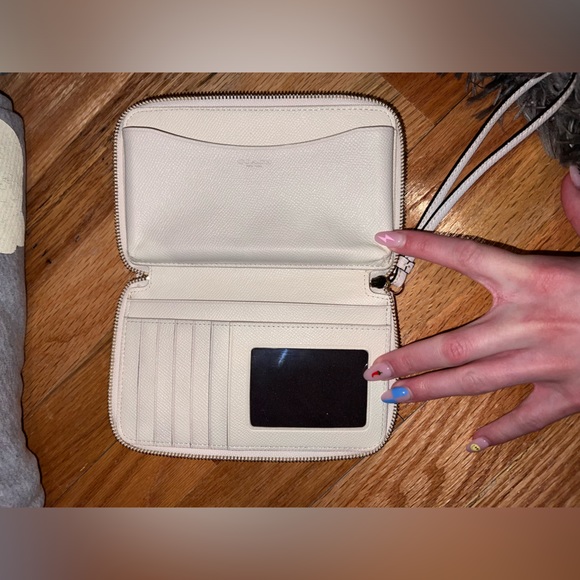 Coach Boxed Zip Around Wristlet - Picture 3 of 3